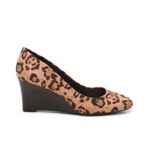 Kellie & Katie New Bali Leopard Wedge Pump New Size 7.5